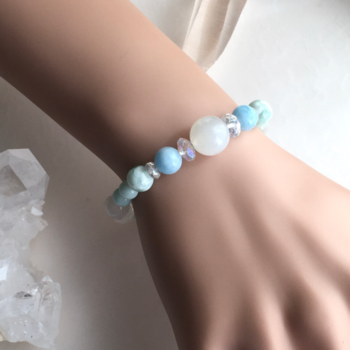 ピュアな心～ ムーンストーン＊アクアマリン＊グリーンフローライトの