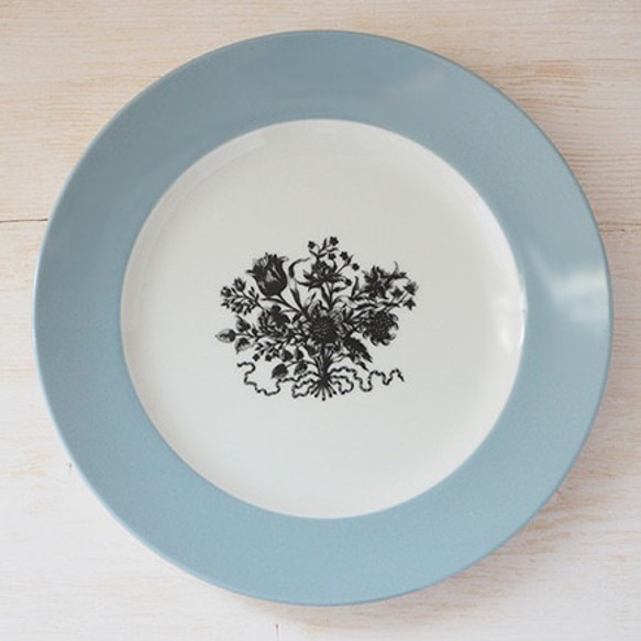 アンティークブルー リムプレート 21㎝〈Baroque Bouquet〉 フラワー