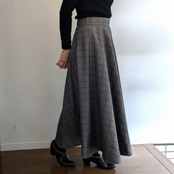 チェック千鳥格子ロングフレアースカート ロングスカート（マキシ丈