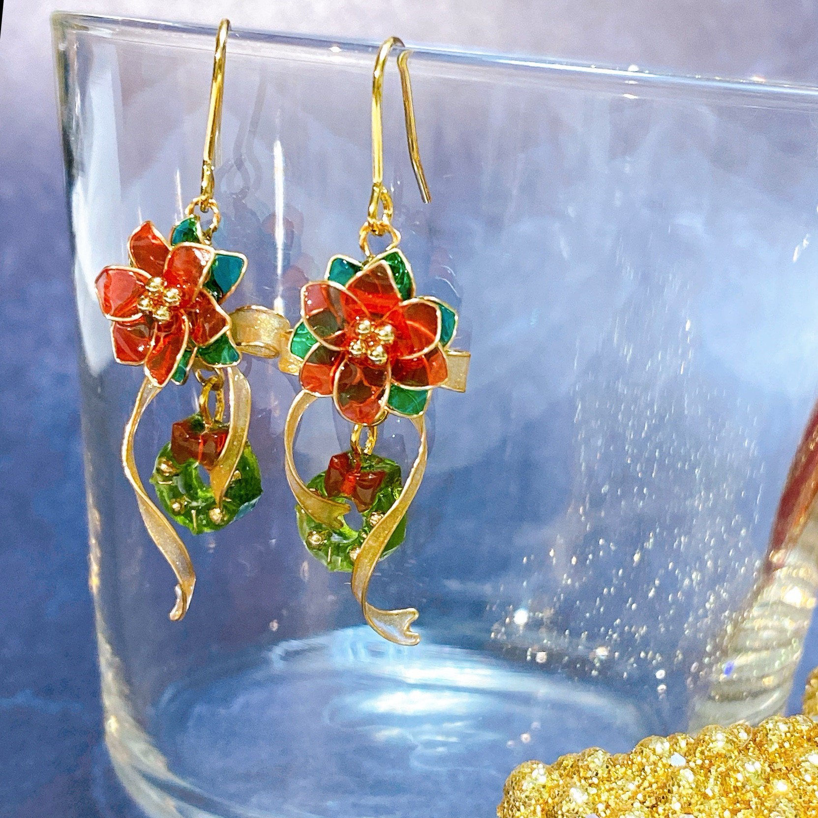 ピアス　ビジュー　冬　蝶　クリスマス　リボン　チェック　ベル　ヒイラギ　赤　緑