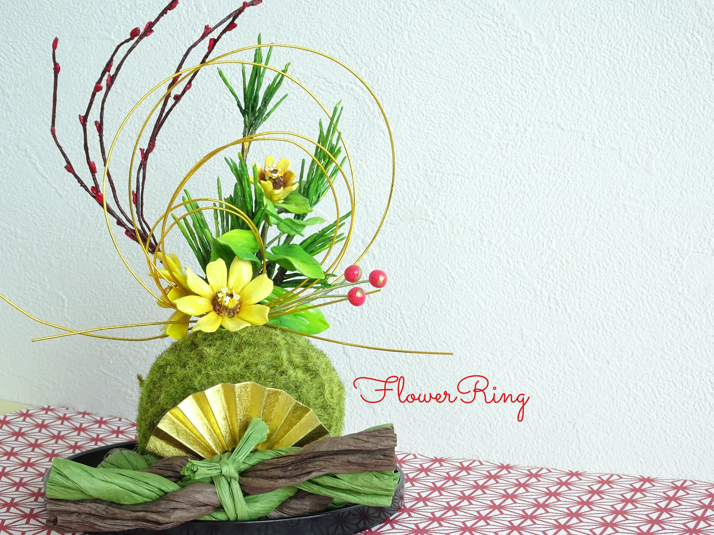 【苔アレンジ/粘土の花/パンフラワー】ほっこり落ち着く和緑のお正月アレンジメント