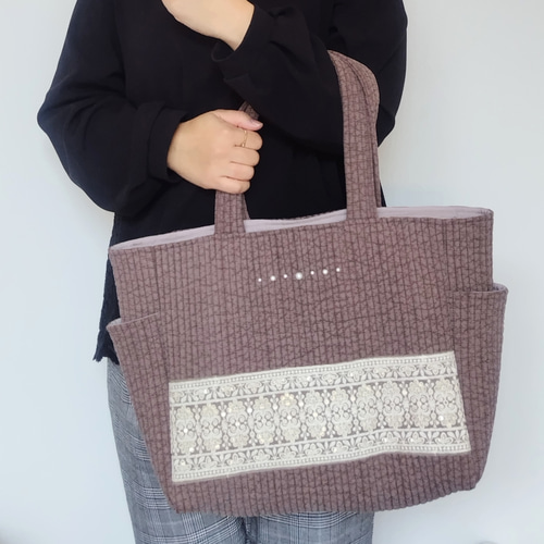 韓国／ヌビ】パールとインド刺繍リボンの華やかなサイドポケット付き