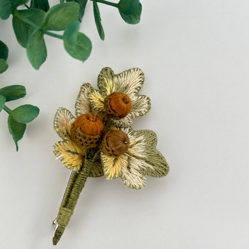 ハンドメイド刺繍ブローチ ブローチ sandy83 通販 18457761｜Creema