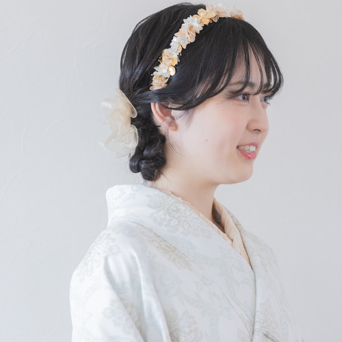 フラワーカチューシャ×ゴールド×パール×リボン　髪飾り成人式卒業式花冠 送料無料》カチューシャ⌘ゴールドフラワー⌘髪飾り 成人式 卒業