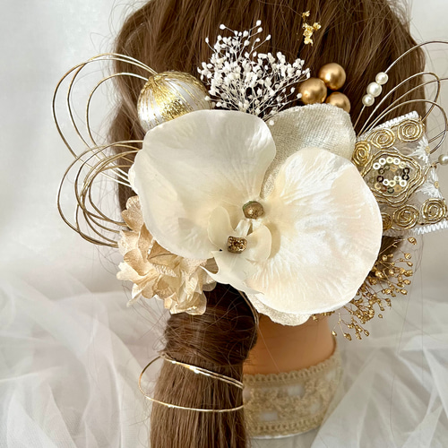 送料無料》⌘胡蝶蘭と刺繍リボンの髪飾り⌘成人式 和装 卒業式 水引