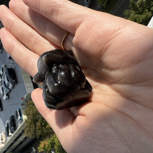 シルバー オブシディアン 九尾 高品質 手彫り シルバーオブシディアン 月と九尾 | ホシノカケラ STONE/AROMA/ART