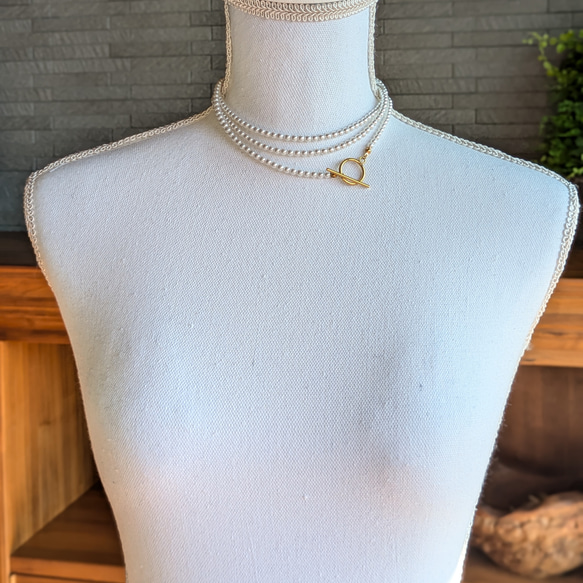 超長款日本貝殼珍珠項鍊及耳環套裝。正式場合配戴，採用醫用級不鏽鋼材質。是聖誕節和新年的完美選擇。 第5張的照片