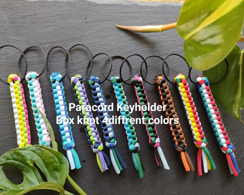 HYKE ハイク　PARACORD BANGLE パラコードバングル Paracord Keyholder Box knot 4 diffrent colors パラコード