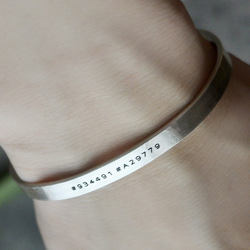 オーダーメイド/ペアバングル/お好きな刻印可能/silver925 950ブレスレット 誕生日プレゼント 名入れ 記念日 2枚目の画像