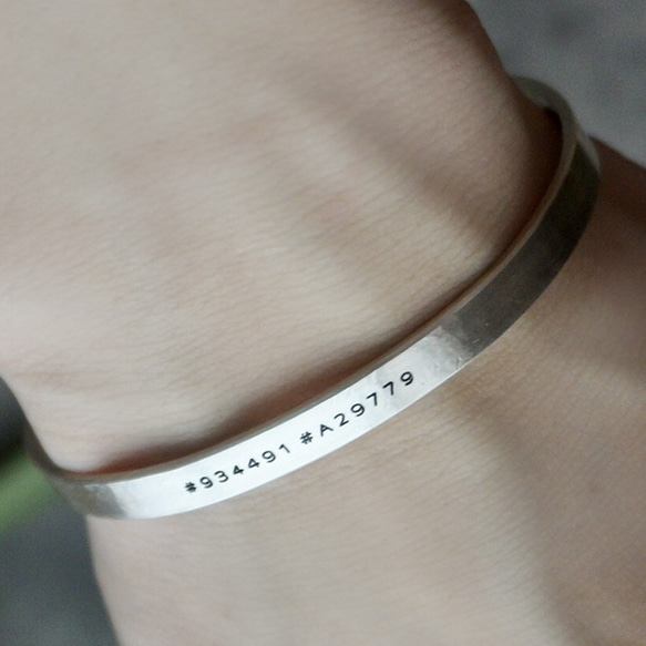 オーダーメイド/ペアバングル/お好きな刻印可能/silver925 950ブレスレット 誕生日プレゼント 名入れ 記念日 2枚目の画像