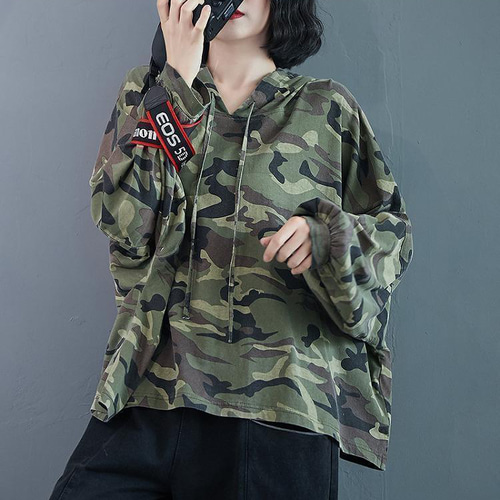 ピンク迷彩柄フード付きパーカー Mサイズ 迷彩柄 フード付きパーカー ピンク 青 - メルカリ