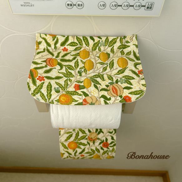 新柄トイレットペーパーホルダーカバー☆ ウィリアムモリス 「フルーツ」☆クリーム 2枚目の画像
