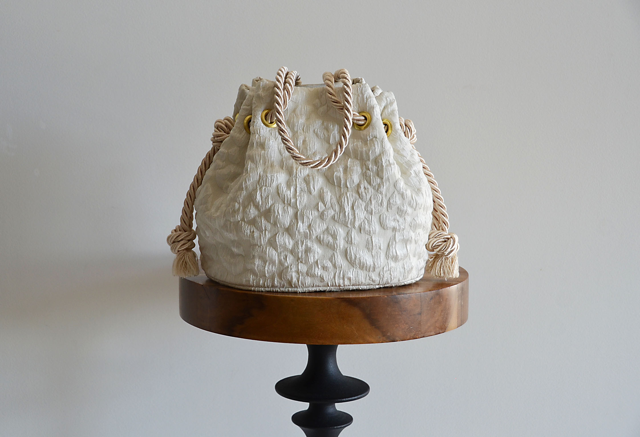 イタリア製 レオパードふくれジャガードマリンバッグ 　エクリュホワイト　クリスマス・ご褒美にも◎