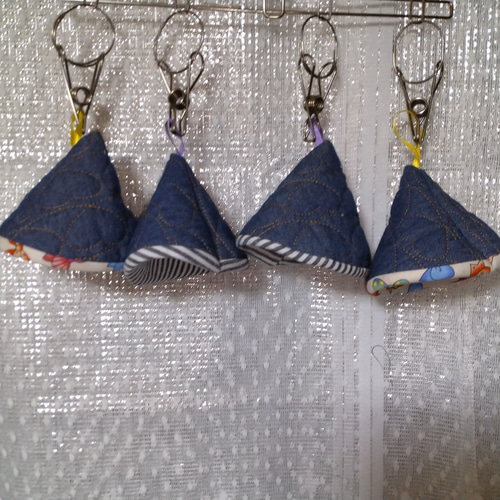 三角鍋つかみ ソレイアード 鍋つかみ ハンドメイド 1101 三角鍋つかみ ソレイアード 鍋つかみ ハンドメイド 1101 - メルカリ