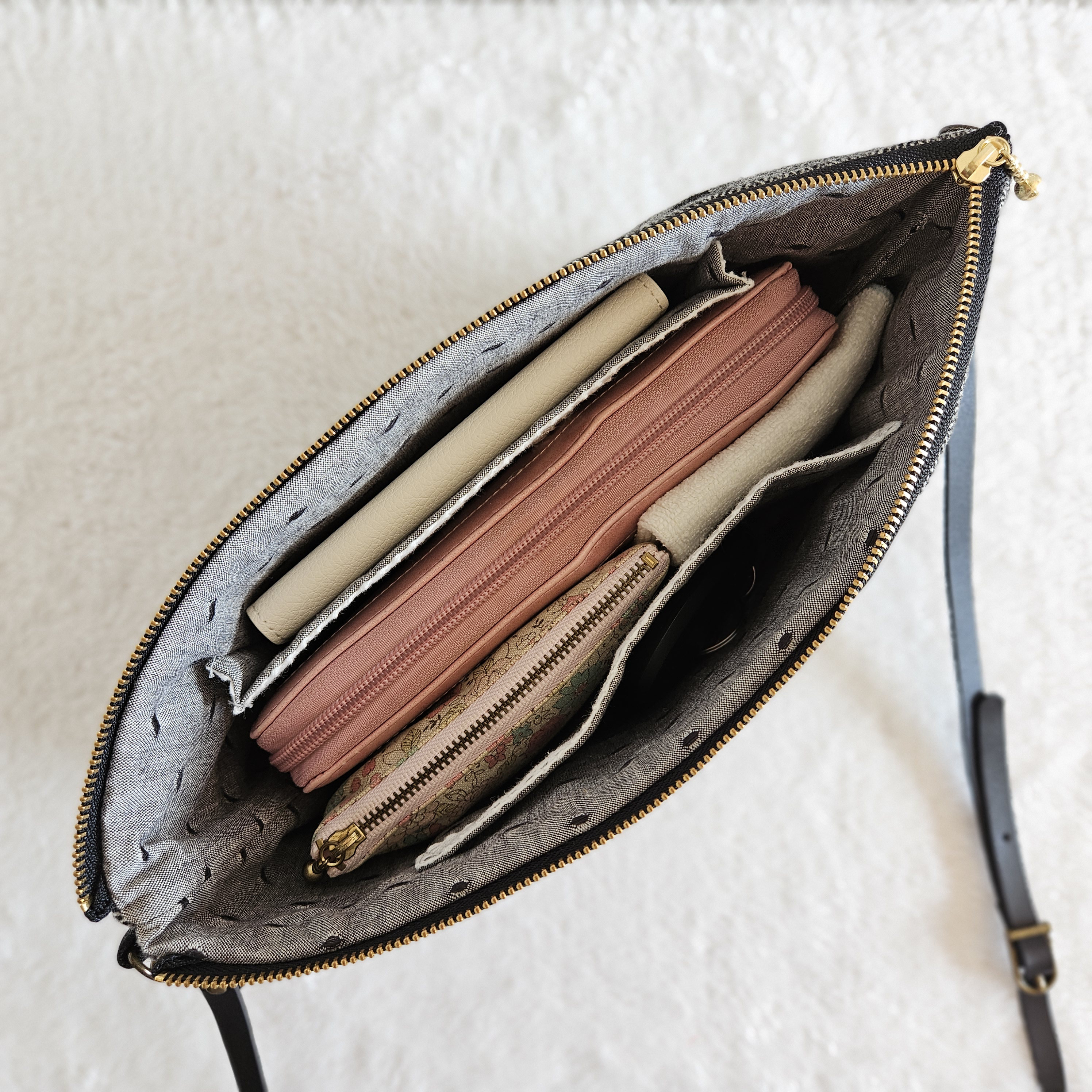 リボン柄ツイードのポシェット