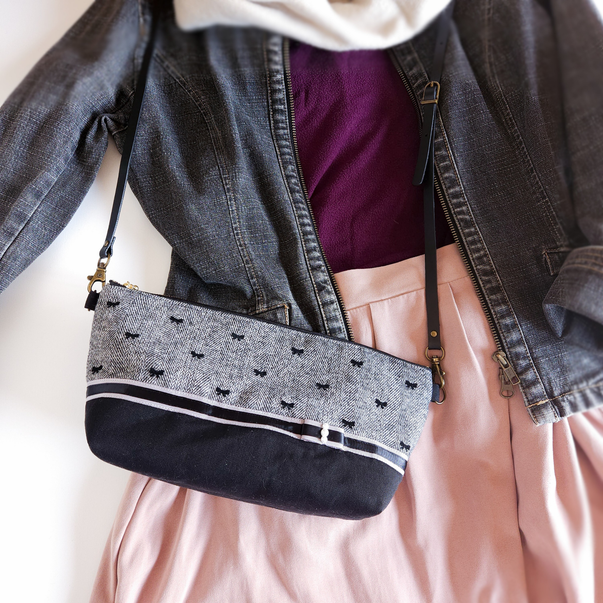 リボン柄ツイードのポシェット