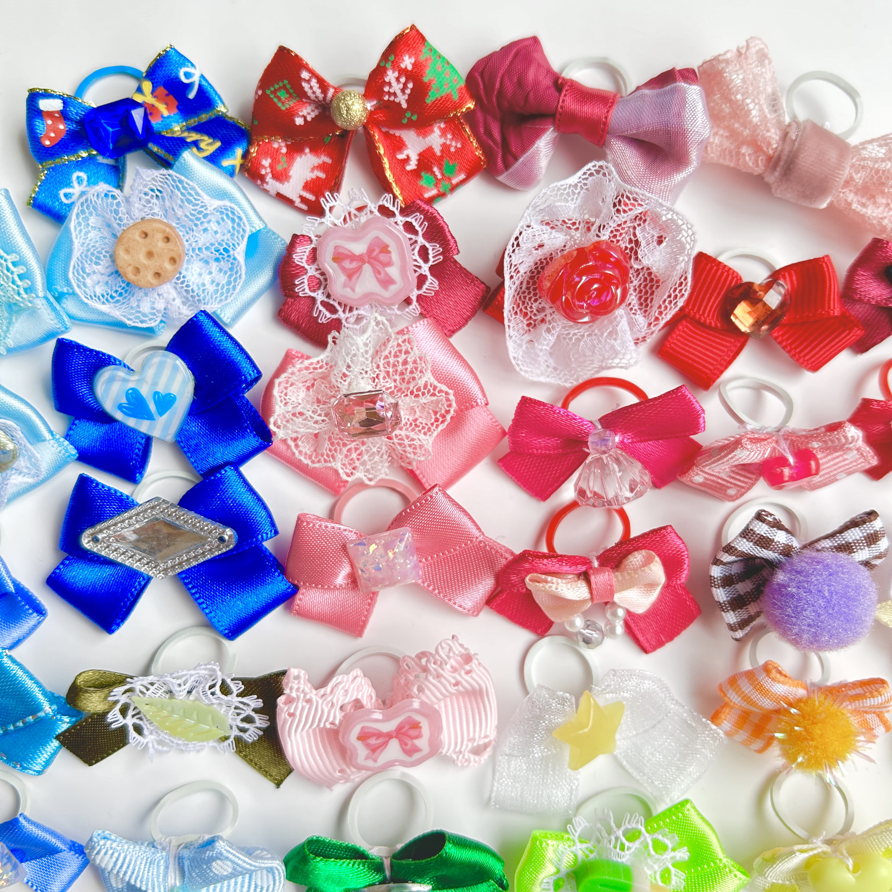 【売却済です！】犬用リボンチョーカー5個➕ゴム付きリボン 売却済です！】犬用リボンチョーカー5個➕ゴム付きリボン 売却済です！】