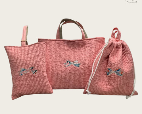 お急ぎ　レッスンバッグ ナップサック　上履き入れ　コップ袋　ヌビ　ハート刺繍 楽天市場】日本製 お名前刺繍可入園入学 4点セットシンプル