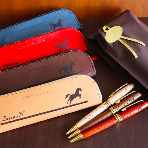 早割価格】☆ 馬選べる 木製ボールペン&栃木レザーペンケース 名入れ可