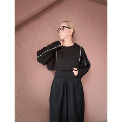 RATA 原創針織❤️精緻平衡的短針織❤️獨特的手工縫製❤️黑色 第3張的照片