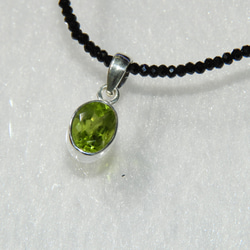 古代の秘宝！時代を超えたアクセサリー！銀化ローマングラスの