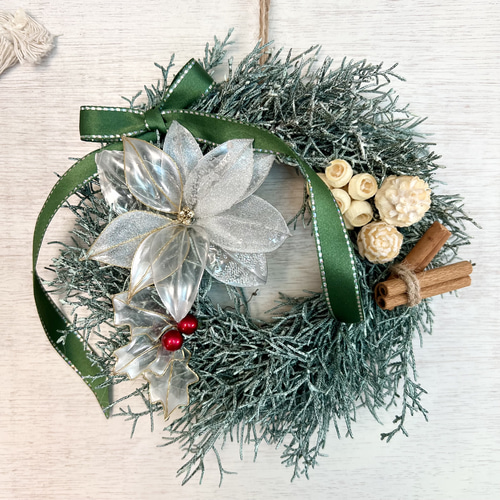 早割新作2024年！クリスマスリース♡ブルーアイスがほんのり雪がかぶっ  