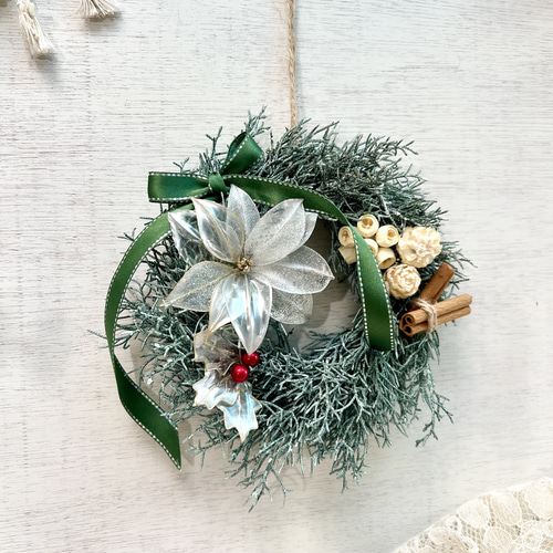 早割新作2024年！クリスマスリース♡ブルーアイスがほんのり雪がかぶっ  