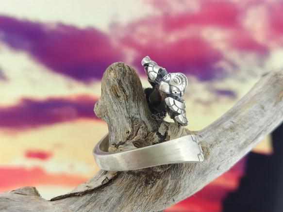 ホルス神リング 2枚目の画像