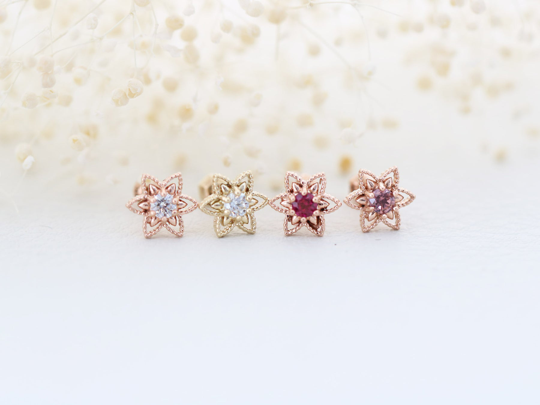 14K金 ゴールド 花 雪片 ヘリックス 軟骨 アンチトラガス アウター インナーコンク イヤリング ピアス ラブレット