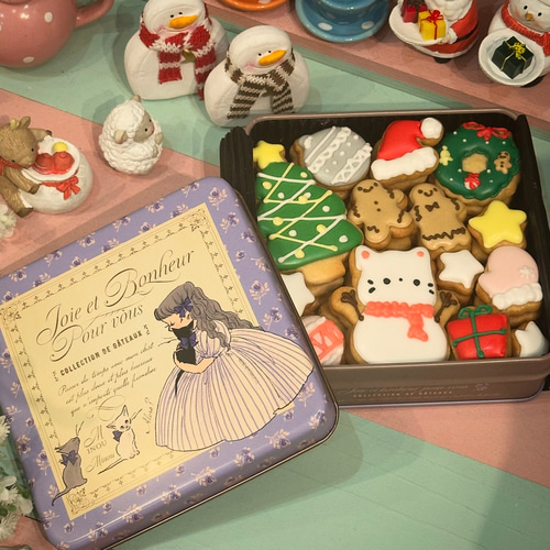 23日または24日発送 ＊ ねこだるまと雪だるま＊クリスマスクッキー缶