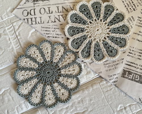 ヴィンテージ/アンティーク 色糸花刺繍リネン プチドイリー