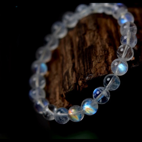 三日内発送」ブルームーンストーン月光石（ブルーシラー）天然宝石 単