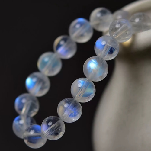 三日内発送」ブルームーンストーン月光石（ブルーシラー）天然宝石 単