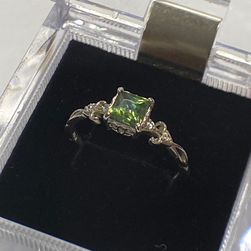 グリーンジルコンシルバーリング0.594ctGreen Zircon 指輪