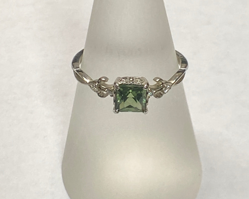 グリーンジルコンシルバーリング0.594ctGreen Zircon 指輪