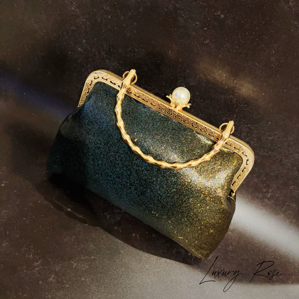 ラス1夜空に煌めく星屑、、、濡れたような幻想神秘的グラデーション希少上質高級帯バッグ　パーティーバッグ　フォーマルバッグ 2枚目の画像