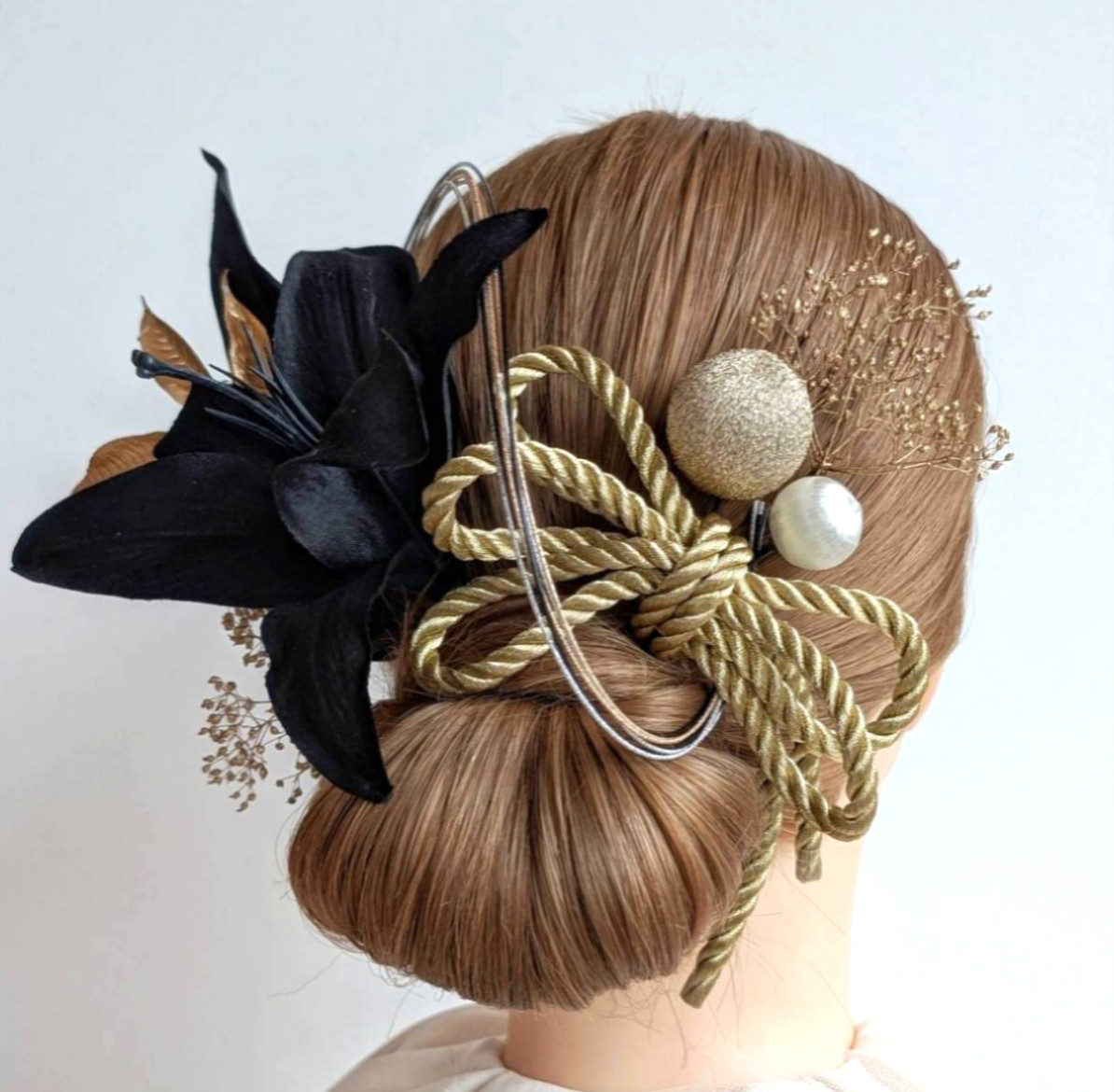 髪飾り ドライフラワー 紐 水引 成人式 卒業式 結婚式 七五三 黒 ゴールド  RC167