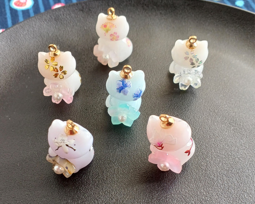 福を結ぶ 小さな招き猫　レジンキーホルダー 7ca6b23b67ad2c89a80a9acd349a3a