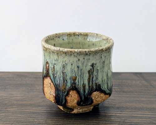 山田錦ぐい呑み(藁灰釉×黒飴釉) おちょこ・ぐい呑み・徳利 東条秋津窯