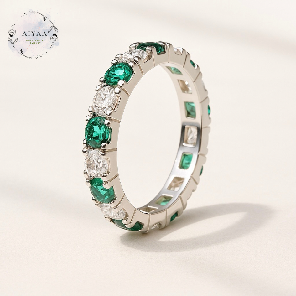 モアサナイト × 合成エメラルド 3mm｜DカラーVVS1/H&C フルエタニティ