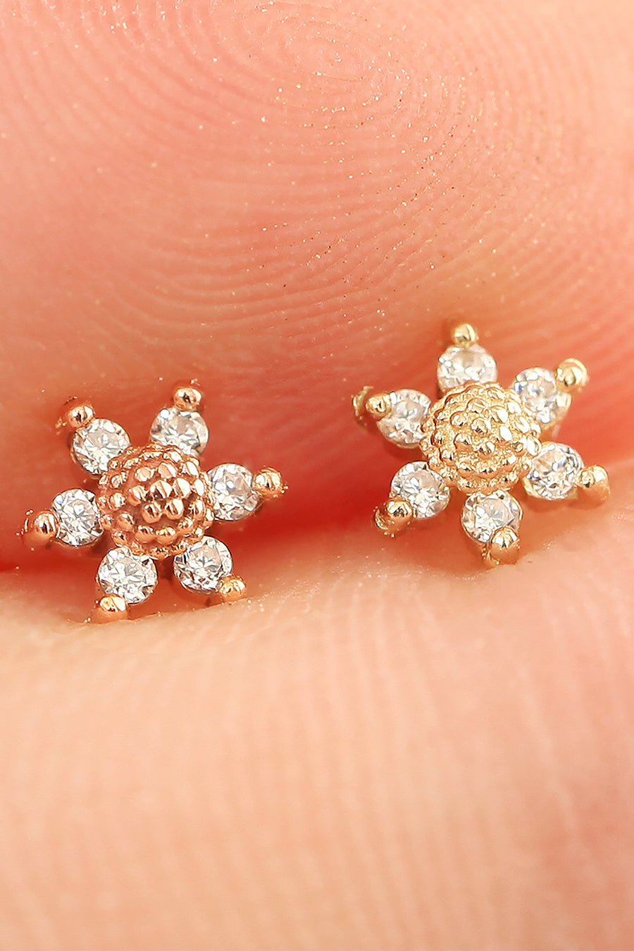 14K金 ゴールド 花 雪片 ヘリックス 軟骨 アンチトラガス アウター インナーコンク イヤリング ピアス ラブレット