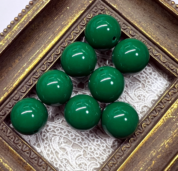 新色♡【20mm 8個 マカライトグリーン】カラフルアクリルビーズ 単色