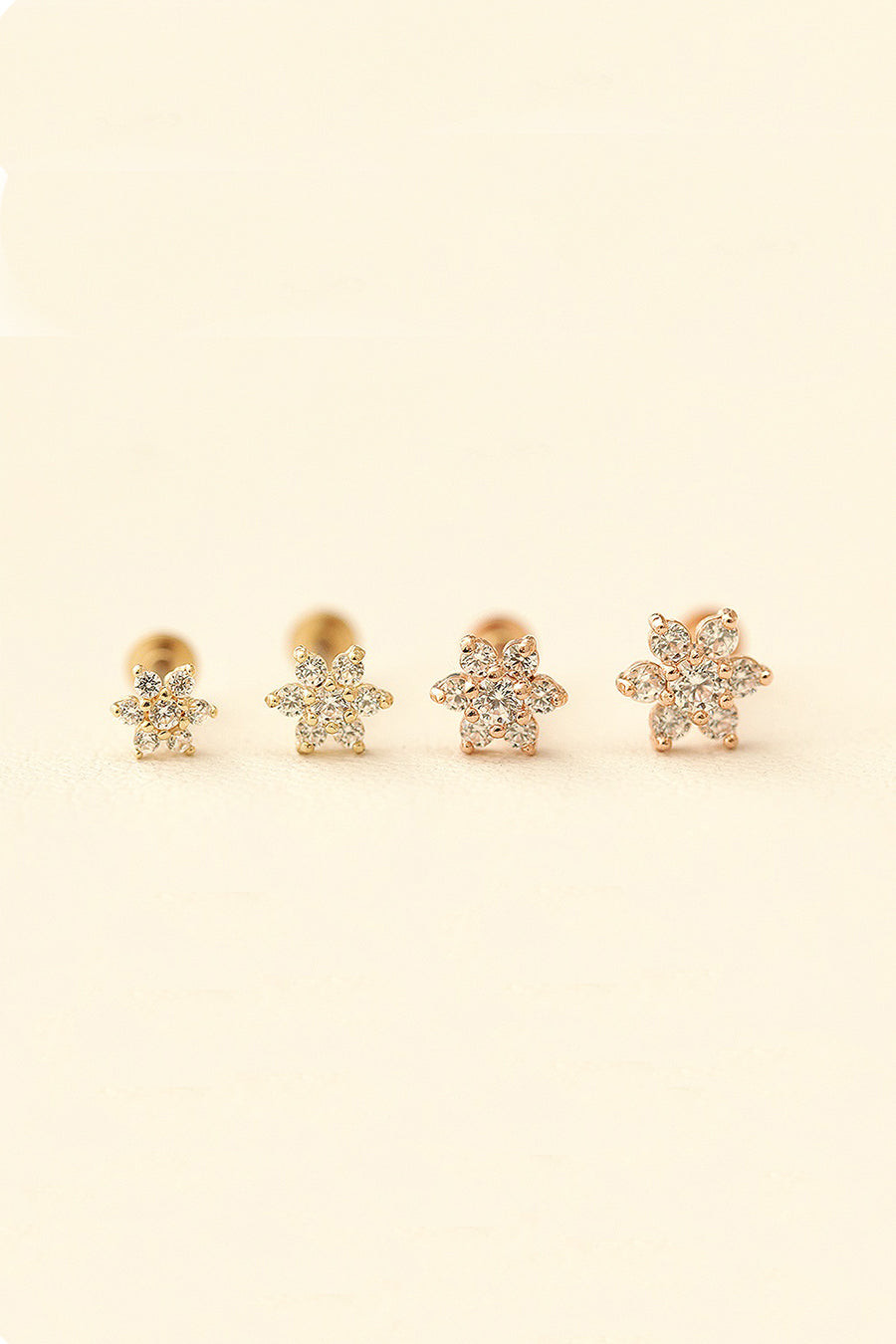 14K金 ゴールド 花 雪片 ヘリックス 軟骨 アンチトラガス アウター インナーコンク イヤリング ピアス ラブレット