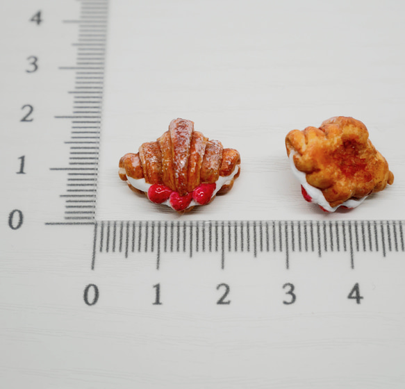 いちごクロワッサン【人気！】♡選べる金具♡ 4枚目の画像