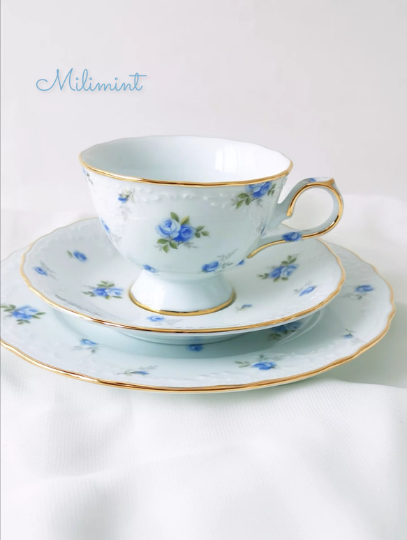 【受注制作】アンティークローズ ティーセット(ブルー)(カップ＆ソーサー1点、プレート1点)ブルーローズ　青薔薇　花柄 11枚目の画像