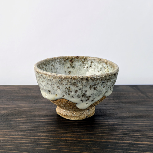 rabbitさん専用です。琉球王国 涌田焼 藁灰釉 小徳利 rabbitさん専用です。琉球王国 涌田焼 藁灰釉 小徳利 rabbitさん専用