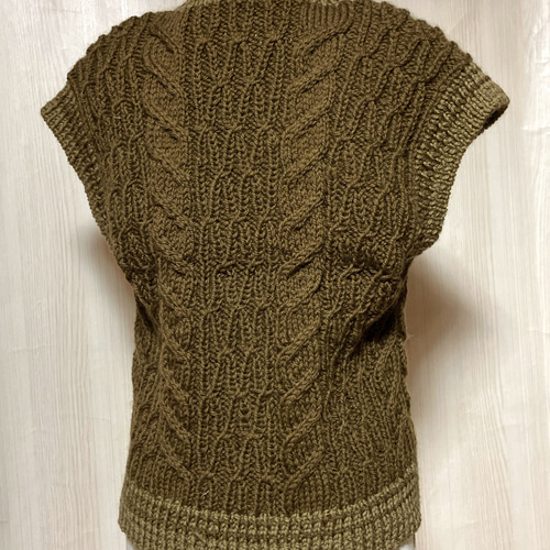 新品45Rコットンニットウール紡ケーブルベスト 新品45Rコットンニットウール紡ケーブルベスト ケーブルニット