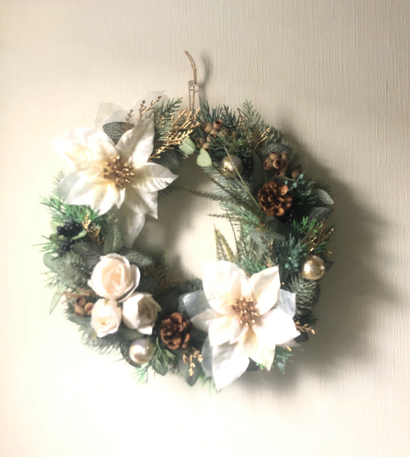 ポインセチアのホワイトゴールド クリスマスリース アーティフィシャル