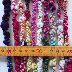 アートヤーン　メリノのブークレ　手紡ぎ（品番353） 3枚目の画像