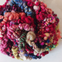 アートヤーン　メリノのブークレ　手紡ぎ（品番353） 1枚目の画像